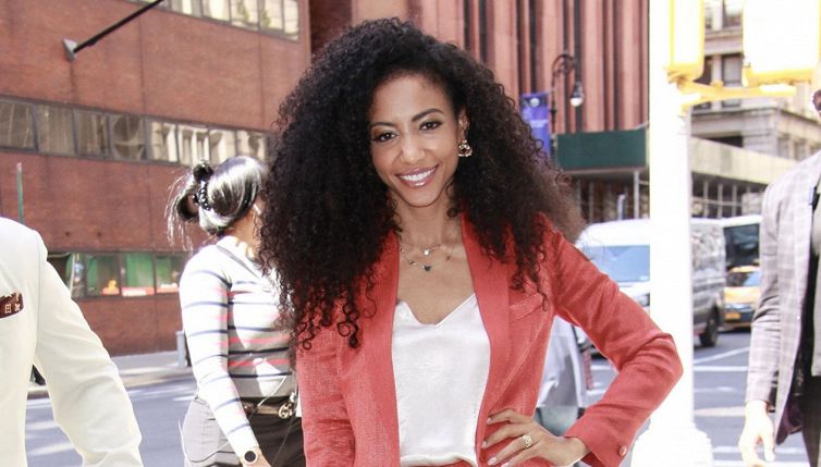 Cheslie Kryst, chi era l'ex Miss America morta a 30 anni