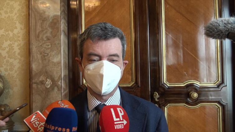 Orlando: " Serve un bollino blu di sicurezza per i luoghi di scuola-lavoro"