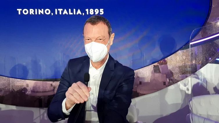 Sanremo 2022, Amadeus: "Sono felice all'infinito"