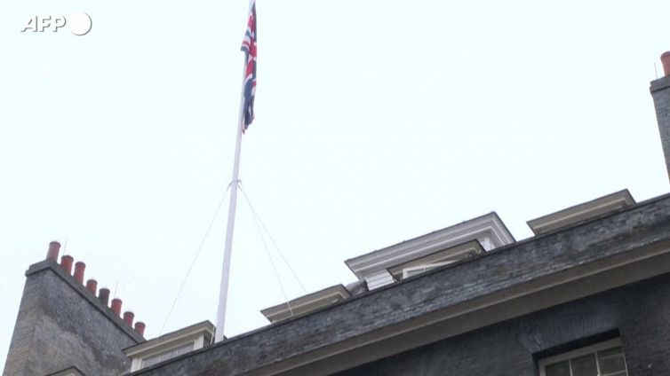 Partygate, raffica di dimissioni nello staff di Johnson