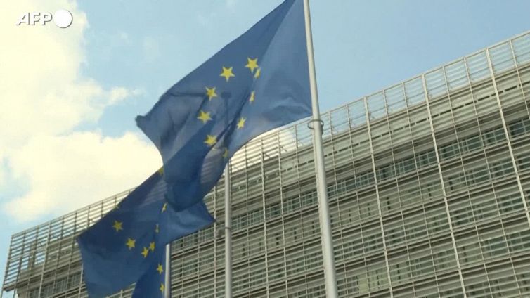 Pronto piano Ue per ridurre dipendenza chip dall'Asia