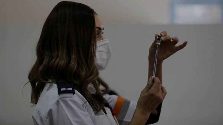 Vaccino, contagi record nonostante la quarta dose. Il caso di Israele