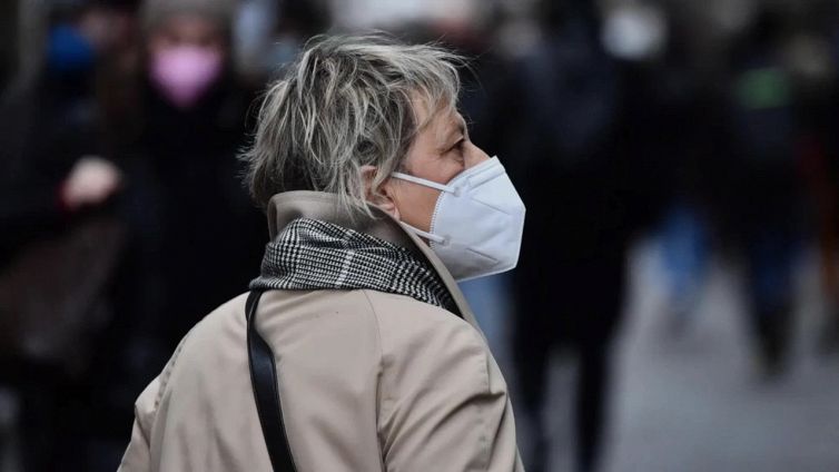 Mascherine all’aperto non più obbligatorie: dove e quando