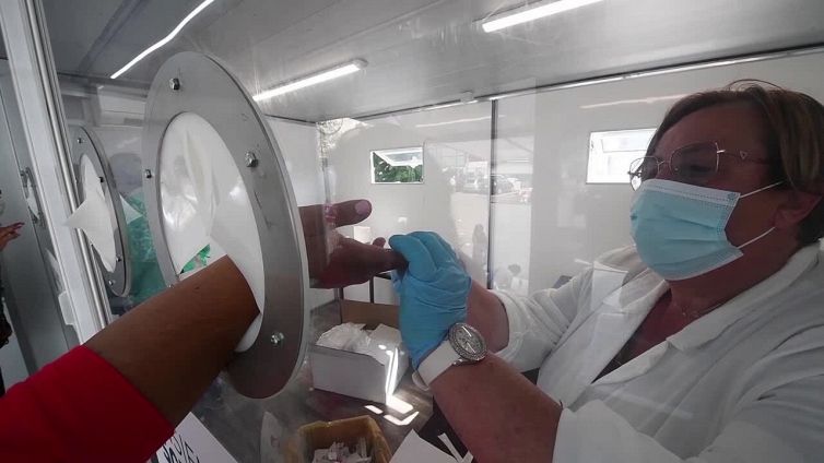 Vaccini, Iss: "I test sierologici non sono indicativi"