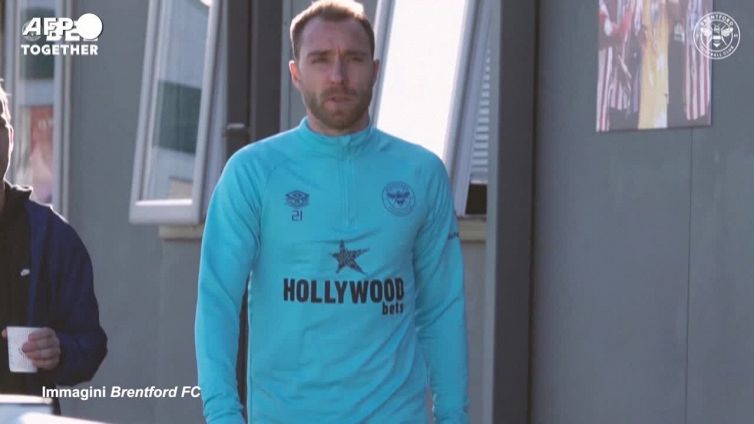 Eriksen, riscaldamento e partitella: primo allenamento con il Brentford