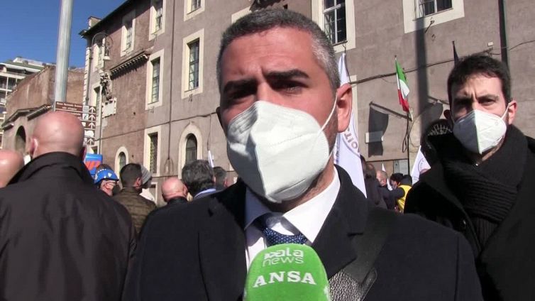 Bonus edilizia, Riccardo Fraccaro (M5s): "Decreto d'urgenza per modificare norme che stanno uccidendo imprese"