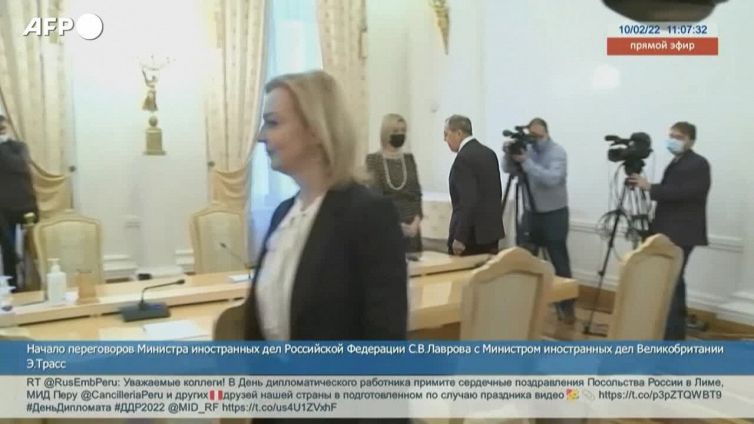Ucraina: scontro Lavrov-Truss a Mosca. Johnson: "Guerra non impossibile"