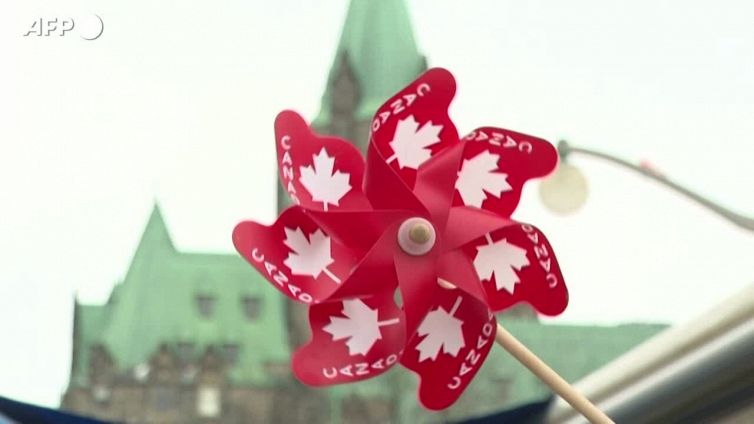 Canada, volontari servono pasti caldi ai camionisti no-vax