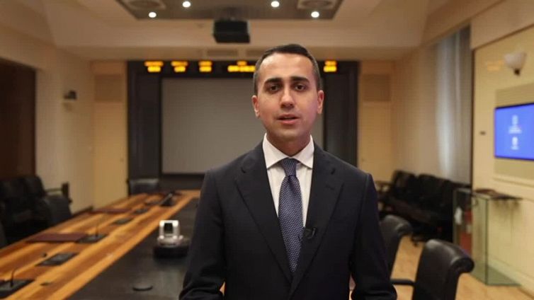 Ucraina, Di Maio: "Rientro del personale non essenziale da Kiev"