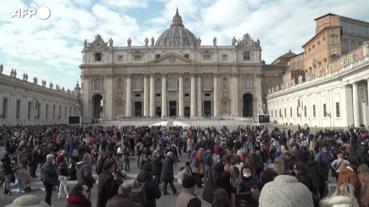 Ucraina, il Papa: "Chiedo ai responsabili politici ogni sforzo per la pace"