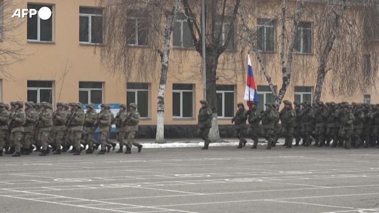 Ucraina, situazione critica: Kiev riceve armamenti