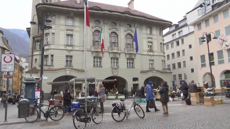 La "fredda" Bolzano e la passione per i romanzi rosa