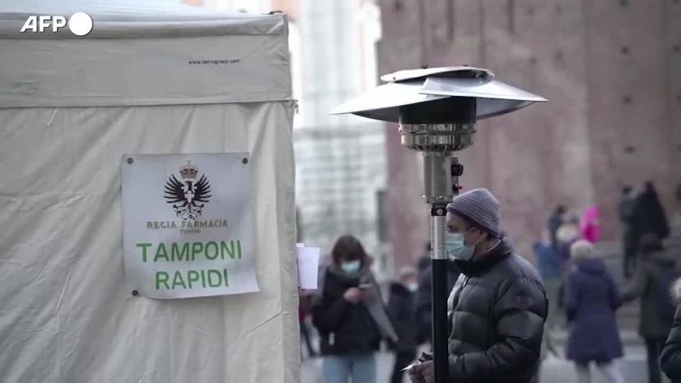 Mascherine e tamponi anti-Covid, +30% dall'Asia: cala il made in Italy