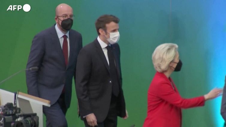 Ue-Africa accelerano sui vaccini ma e' scontro sui brevetti