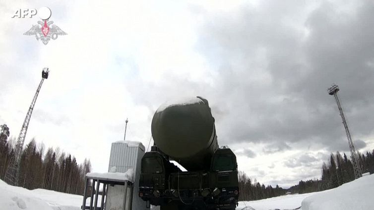 La Russia testa i missili: le immagini diffuse dal ministero della Difesa