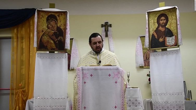 Ucraina, la comunita' in preghiera a Genova. Padre Vitalj: "Non e' umano fare la guerra"
