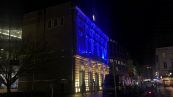 A Bruxelles i palazzi si illuminano dei colori della bandiera ucraina