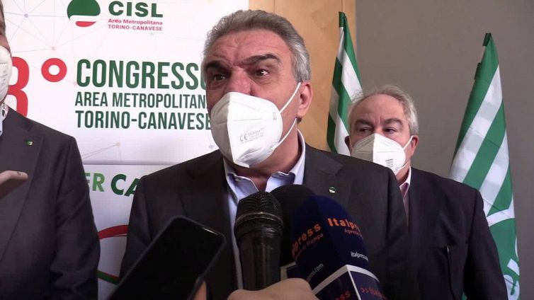 Sbarra: "Il Governo valuti uno scostamento di bilancio per aiutare le famiglie"