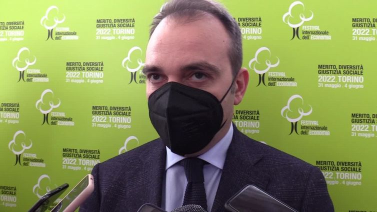 Ucraina, Lo Russo: "Torino immediatamente disponibile per accogliere profughi"