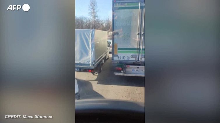 Ucraina, traffico in aumento a Kharkiv mentre i residenti tentano di scappare