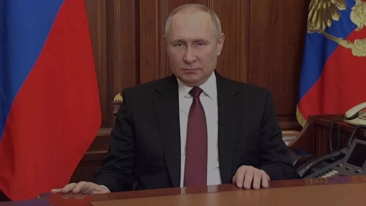 Sanzioni Russia, Putin potrebbe aggirarle con il Rublo Digitale