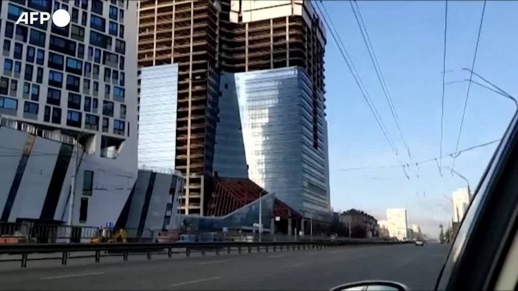 Ucraina, strade deserte a Kiev dopo l'attacco russo nella notte