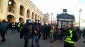 Ucraina, proteste contro l'invasione a Mosca e San Pietroburgo: arresti
