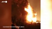 Ucraina, timori per i fumi tossici dal deposito petrolifero colpito