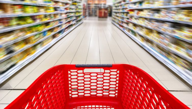 Supermercati vuoti, non per causa guerra: cosa sta succedendo