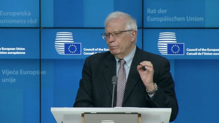 Ucraina, Borrell: "Ue fondata sulla pace? Ora anche unione militare"