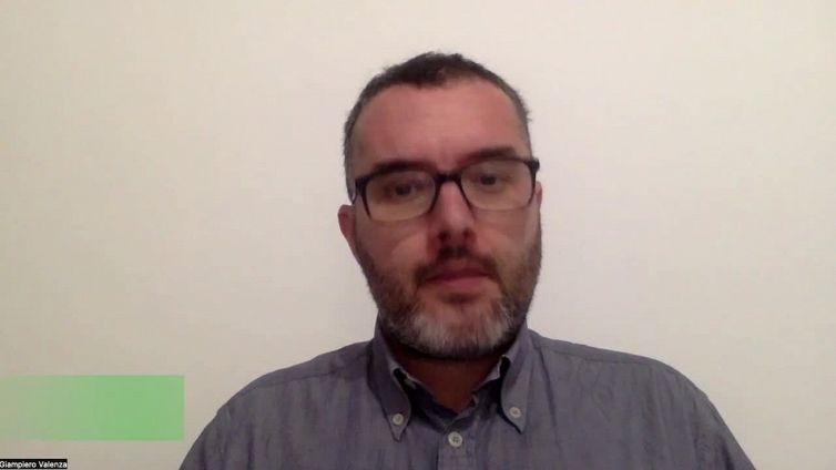 Covid: Capobianchi: "Sfuggire a alterazioni estreme nel rapporto tra uomo e animali"