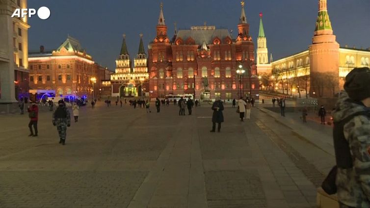 Ucraina, Navalny incita alla protesta contro la guerra: polizia in piazza a Mosca