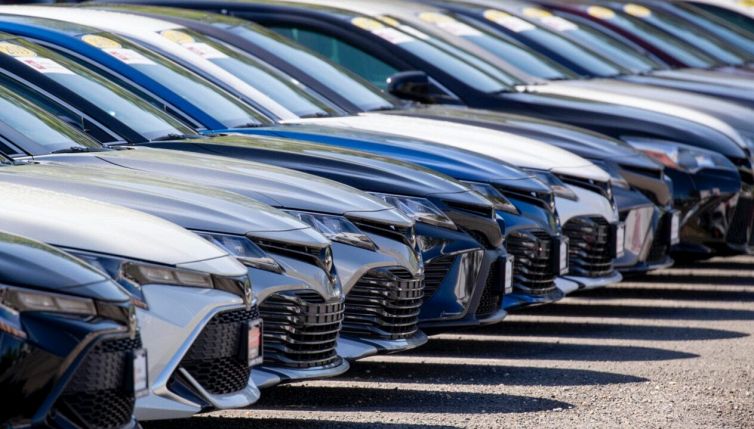 Russia, le case automobilistiche che hanno fermato le vendite