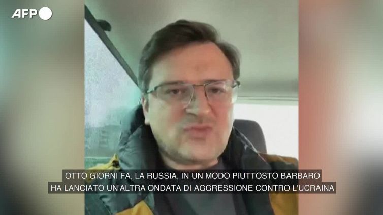 Ucraina, il ministro degli Esteri: "Molte donne violentate dai soldati russi"