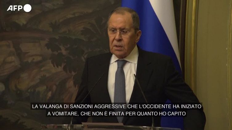 Ucraina, Lavrov: "La valanga di sanzioni dell'Occidente richiede considerazione degli avvocati"
