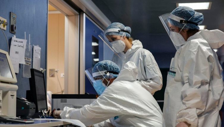 Omicron, tre versioni in Italia: quanto sono diffuse