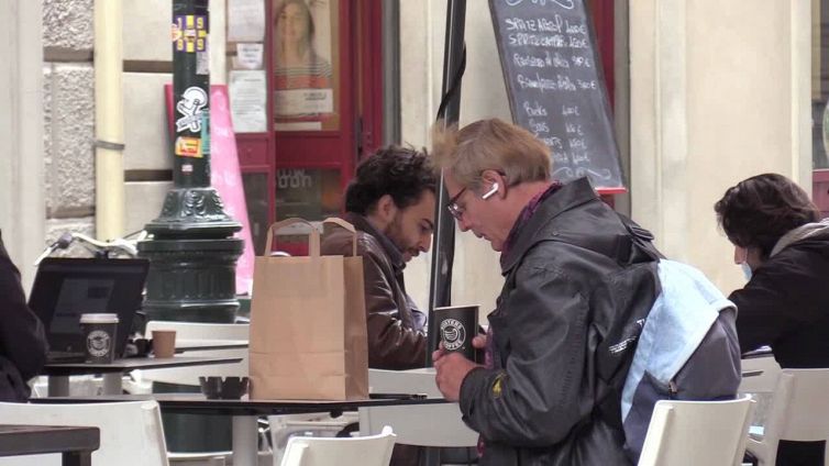 Poverta' assoluta non arretra, pesa inflazione