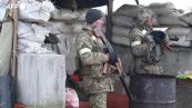 Ucraina, soldati e mezzi militari alla periferia di Kiev