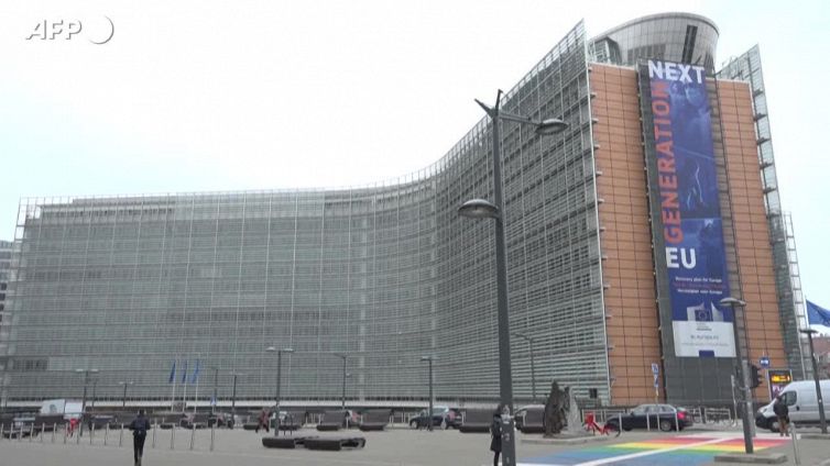 Ucraina, l'Ue inasprisce le sanzioni ma ora e' allarme sulla crescita