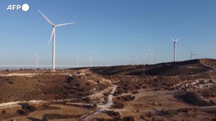 Crisi energetica, il governo sblocca sei parchi eolici