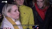 La giornalista russa che ha protestato in tv: "Interrogatorio lungo 14 ore"