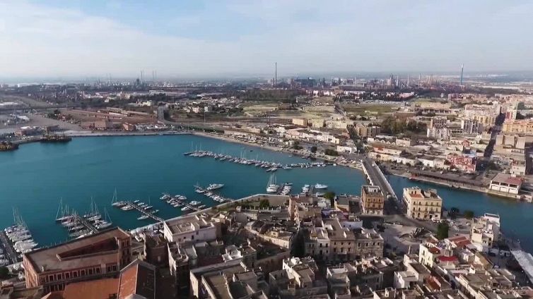 Azienda cinese aiuta a costruire impianto eolico in Italia