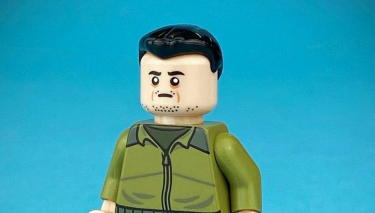 Zelensky in versione Lego per aiutare l'Ucraina: l'iniziativa creativa