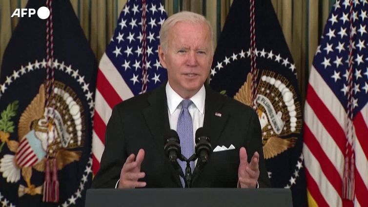 Mosca evoca le armi nucleari, Biden teme quelle chimiche
