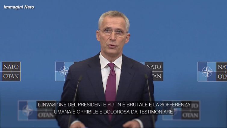 Ucraina, Stoltenberg: "La Cina potrebbe dare aiuto materiale a Mosca"
