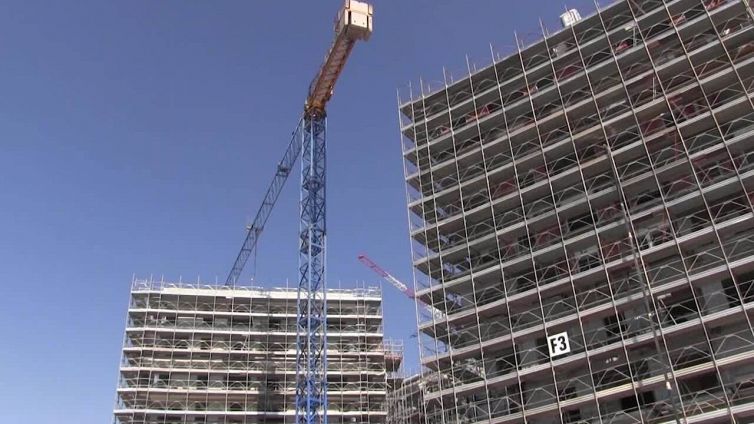 Edilizia, rialzo dei prezzi delle materie prime: "Costi fuori controllo, cantieri a rischio blocco"