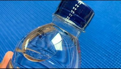 L'acqua in bottiglia: un particolare cui fare attenzione