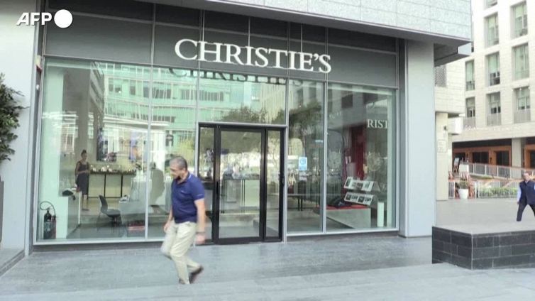 A Dubai esposto "The Rock", il diamante bianco piu' grande mai messo all'asta