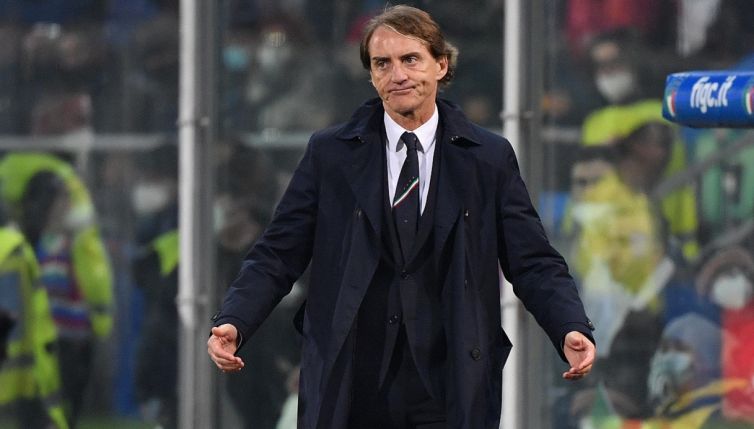 Roberto Mancini, quanto ha guadagnato e chi potrebbe prendere il suo posto
