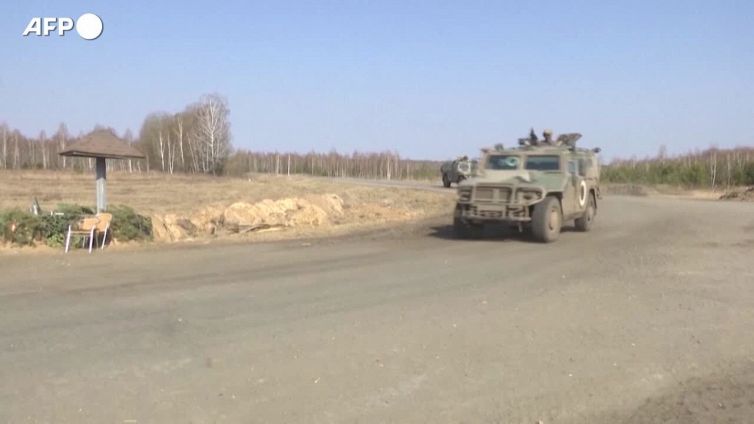 Ucraina, posto di blocco dei militari russi nella citta' Chernihiv